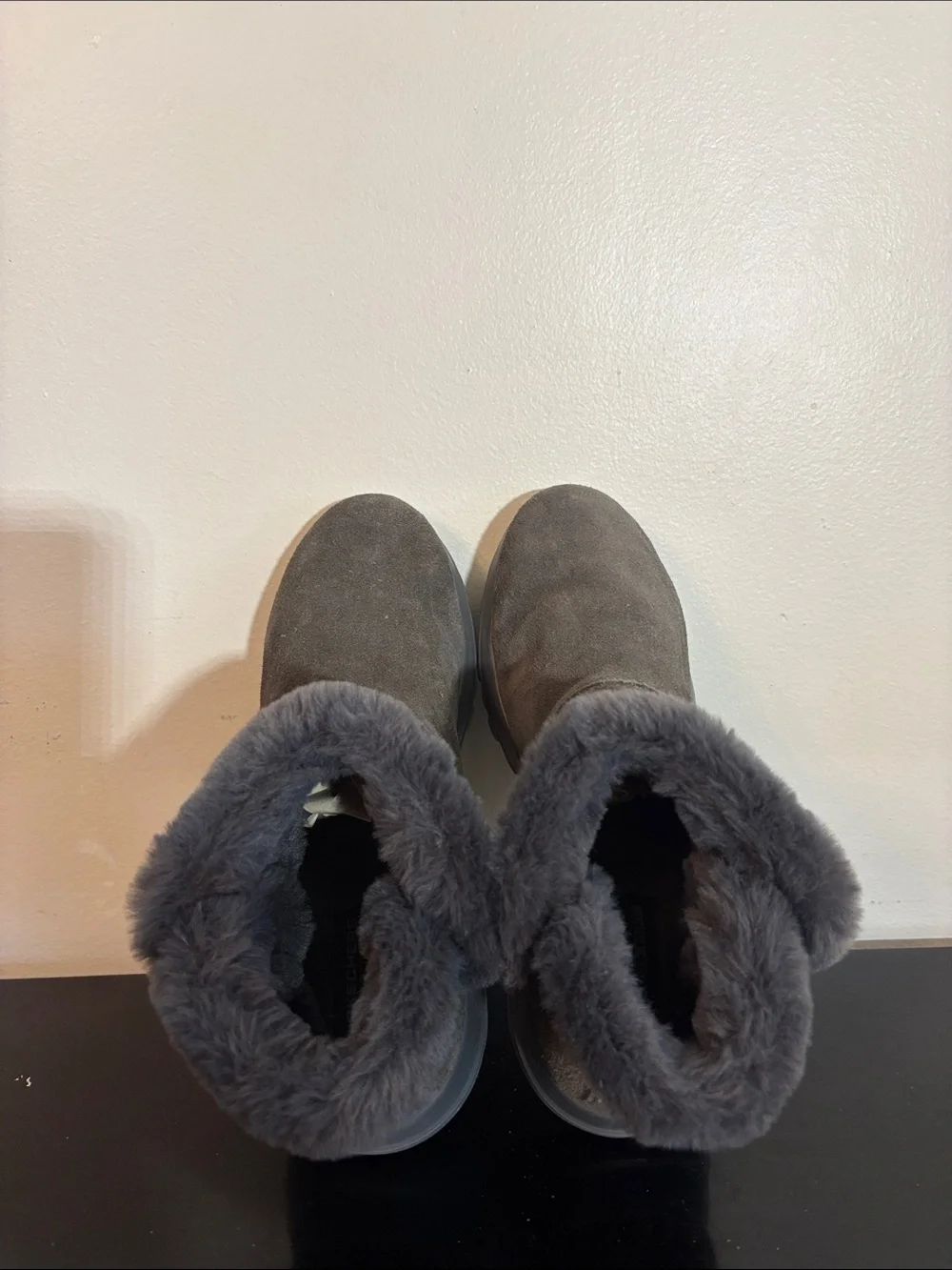 Skechers Gray Suede Faux‎ Fur Lined Ankle Boots